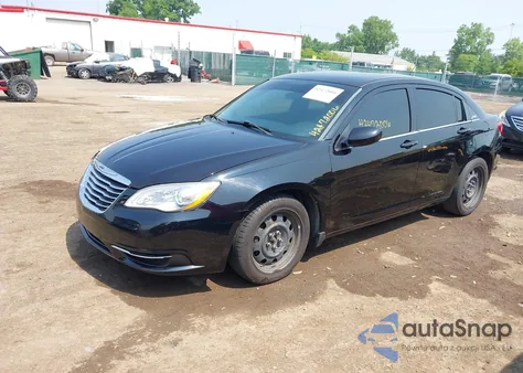 2013 Chrysler 200 Lx z USA, uszkodzony, nr VIN 1C3CCBAB2DN735284